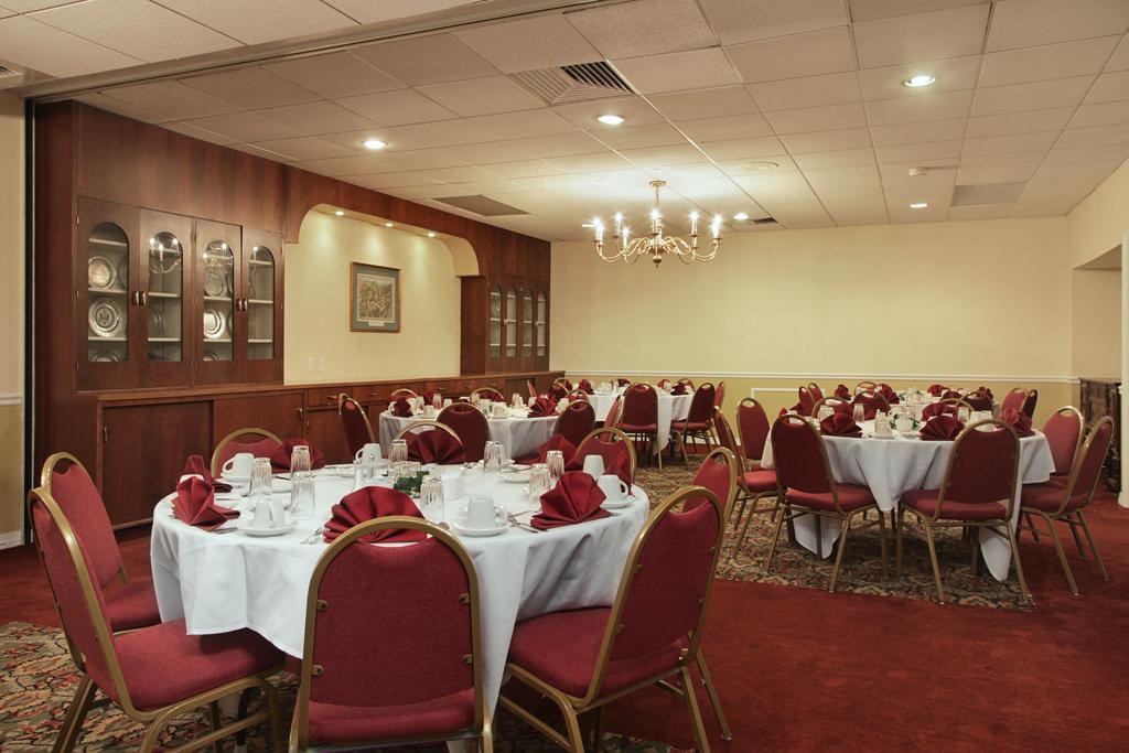Hotel Ramada By Wyndham Ligonier Exteriér fotografie