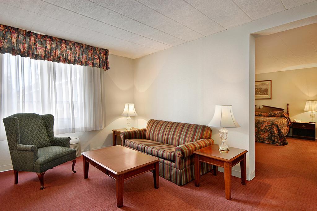 Hotel Ramada By Wyndham Ligonier Pokoj fotografie