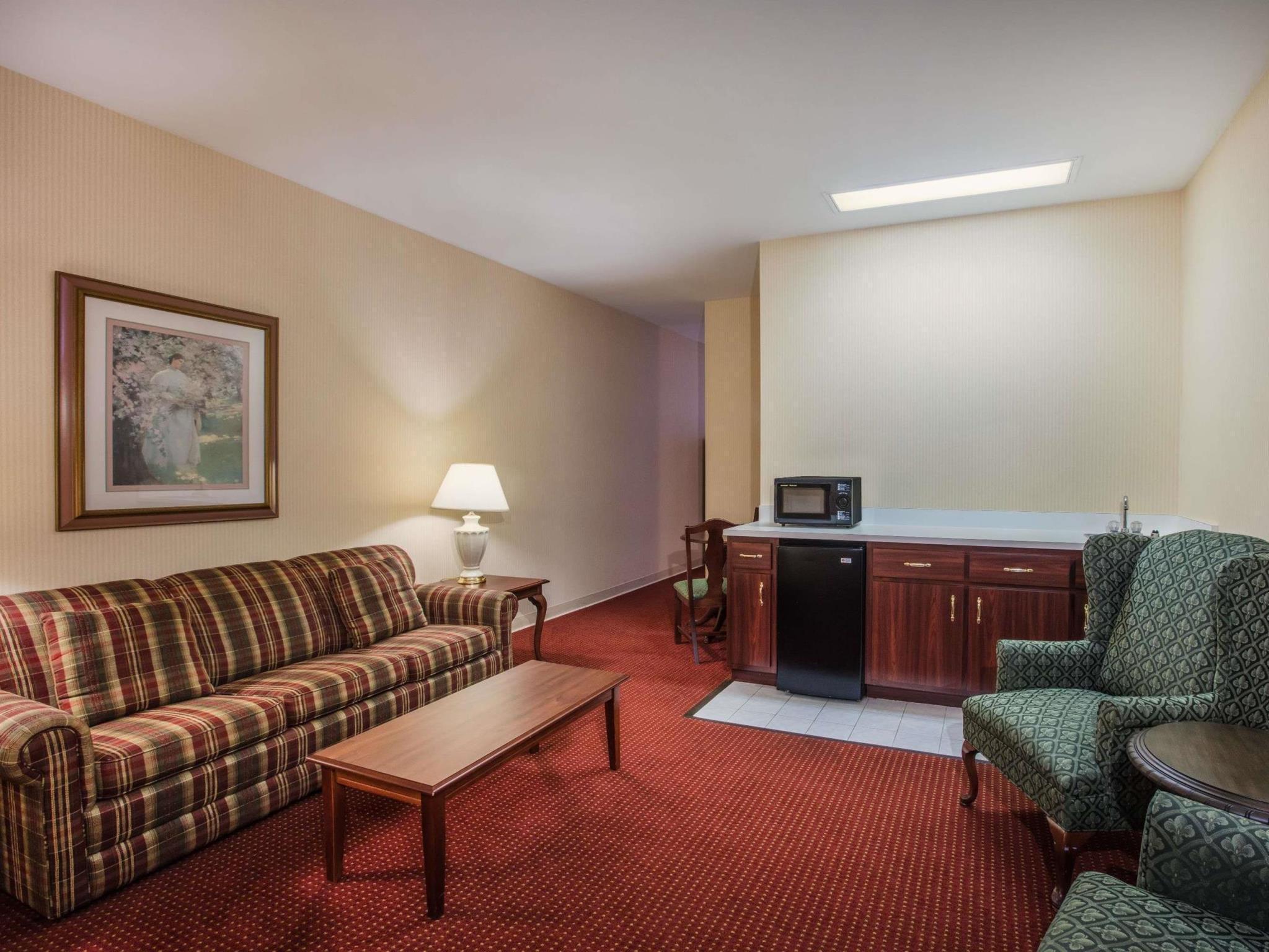 Hotel Ramada By Wyndham Ligonier Exteriér fotografie