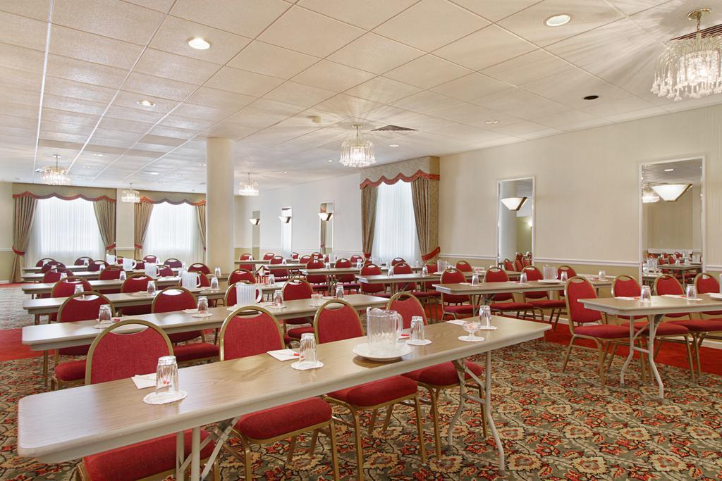 Hotel Ramada By Wyndham Ligonier Exteriér fotografie