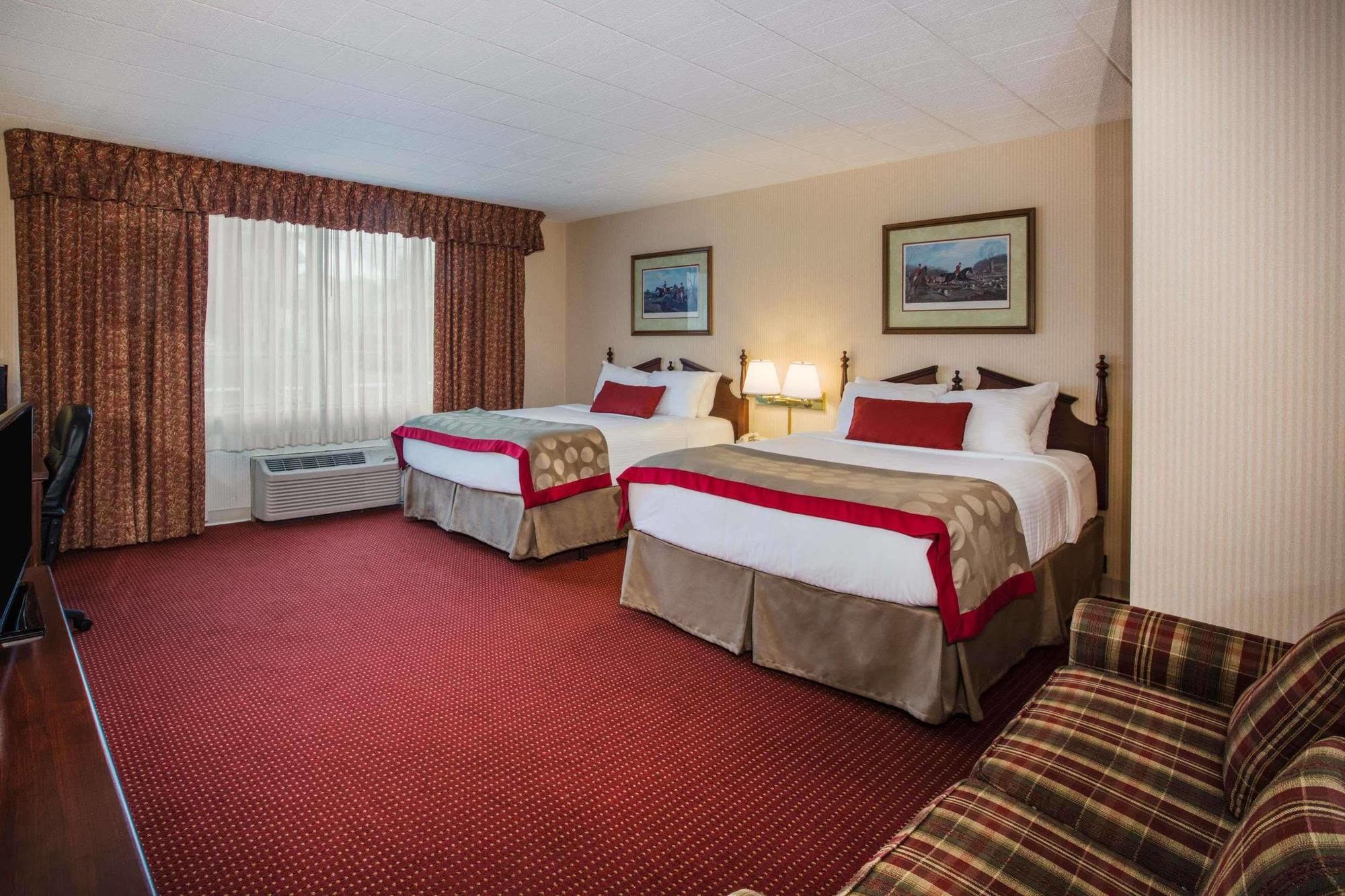Hotel Ramada By Wyndham Ligonier Exteriér fotografie